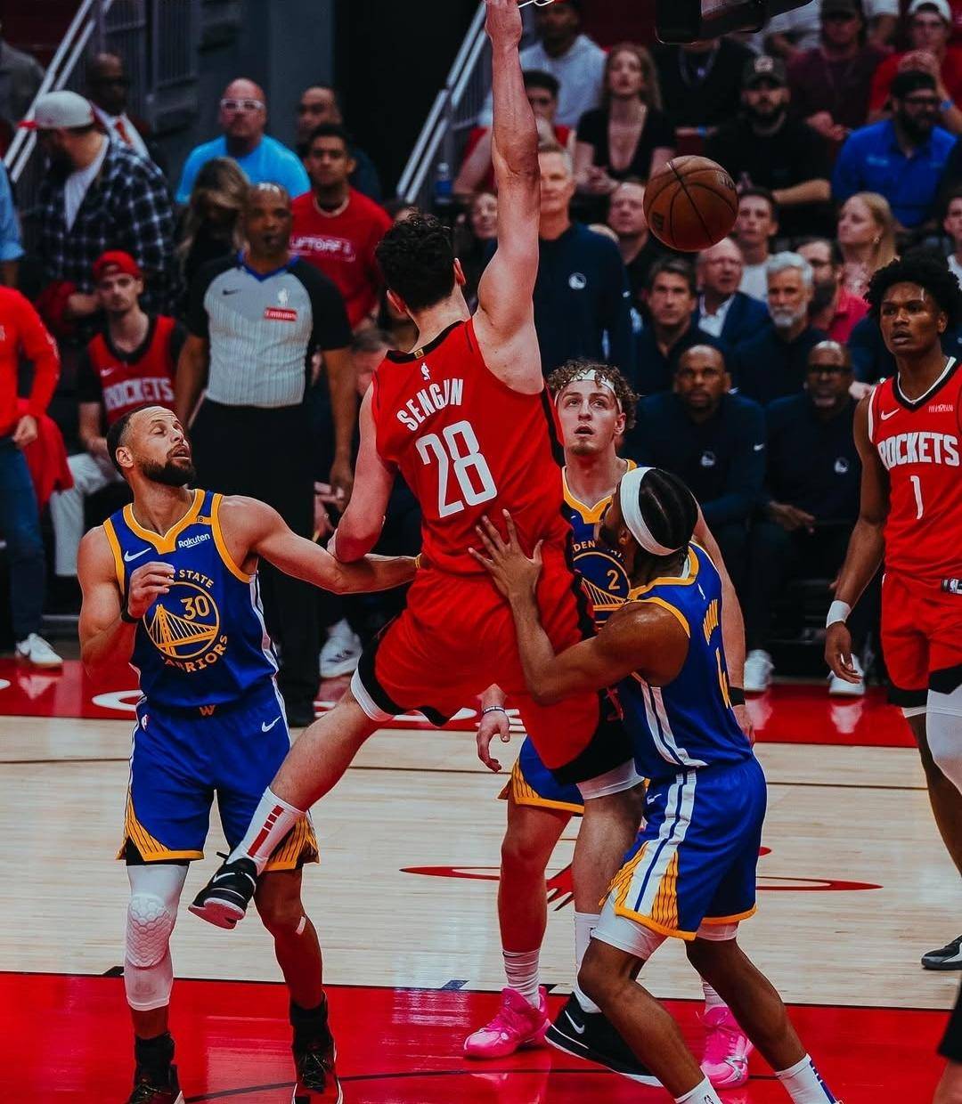 爱游戏入口关于NBA季后赛国际比赛日再迎强敌；金州勇士内部沟通；主帅态度：目标明确；身体对抗强度拉满的信息